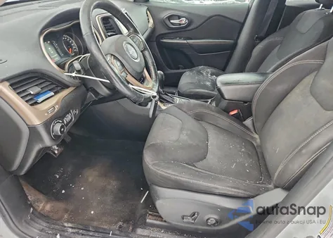 2015 Jeep Cherokee Latitude z USA, uszkodzony, nr VIN 1C4PJMCB2FW541766